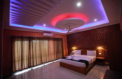 Ramakkalmedu Hotel | Tranquil Greens