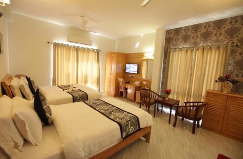 Periamet Hotel | Grand Cascade