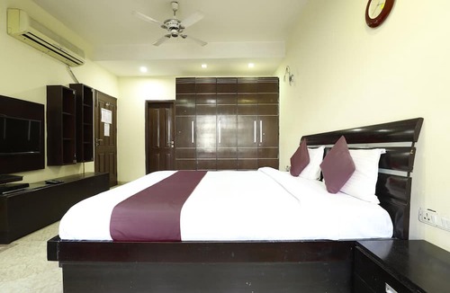 Lajpat Nagar Bed & Breakfast | Livia Residency