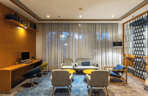 Thoraipakkam Hotel | Holiday Inn Express Chennai OMR Thoraipakkam by IHG