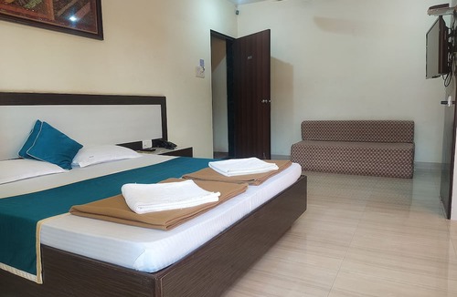 Anjanvel Hotel | Sea Winds Hotel