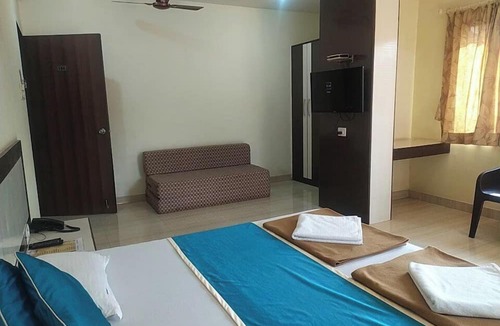Anjanvel Hotel | Sea Winds Hotel
