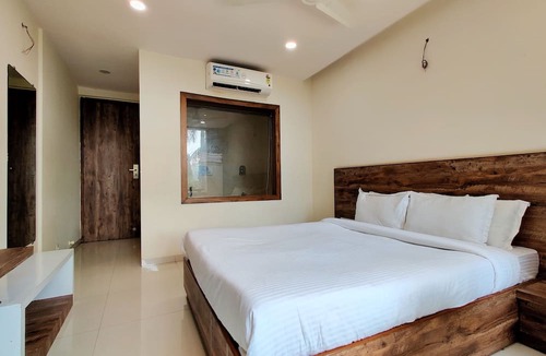Navi Mumbai Hotel | Pushp Vatika Resort & Lawns