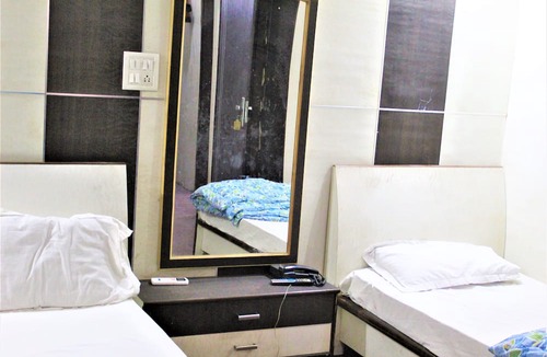 Nizamuddin House | Central Guest House