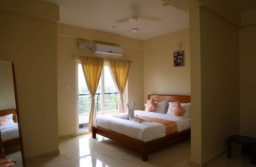 Stuart Hill Hotel | Lali Petals