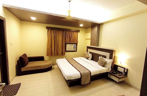 Nathdwara Hotel | Vaikunth by Adamo