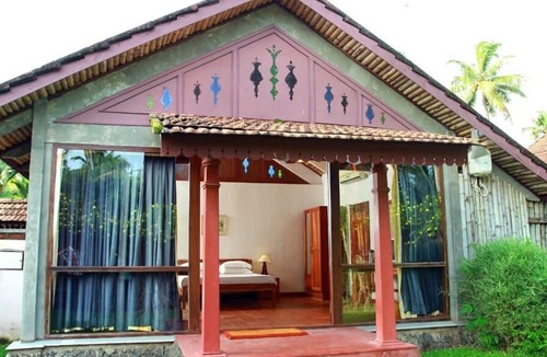 Kumarakom Hotel | Abad Whispering Palms