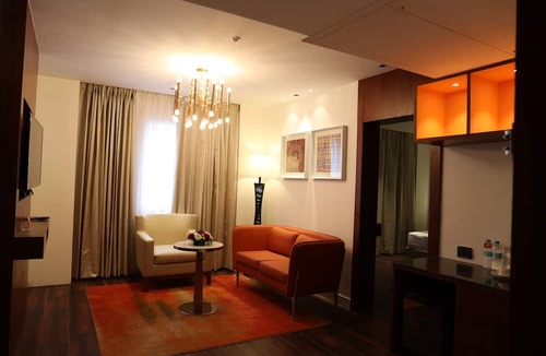 Bommasandra Hotel | Southend by TGI