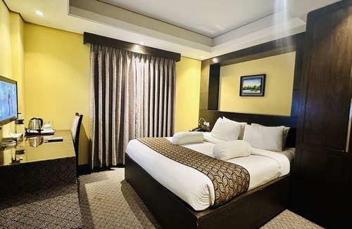 Dhaka Hotel | Hotel The Capital