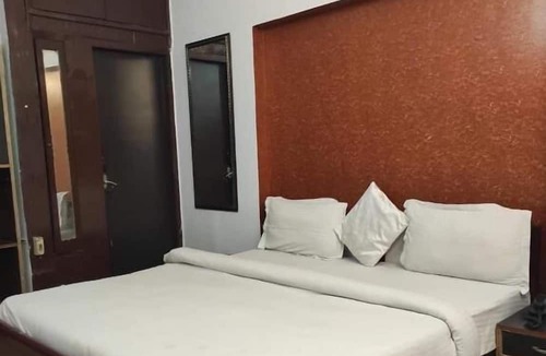 Kashmere Gate House | Ashu Villa Guest House