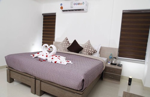 Kollam Hotel | Chandra Inn