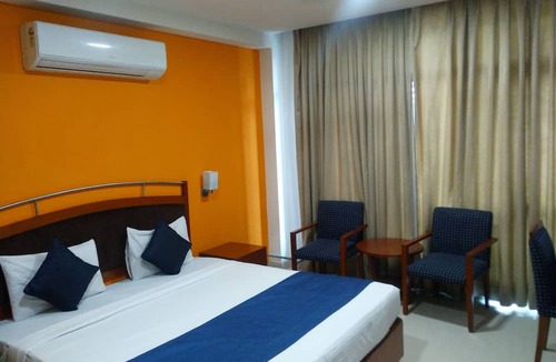 New Friends Colony Hotel | Divine Inn Hotel