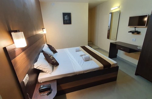 Mylapore Tiruvallikk Hotel | S4 Residency