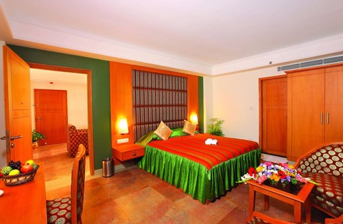 Maradu Hotel | The Classik Fort