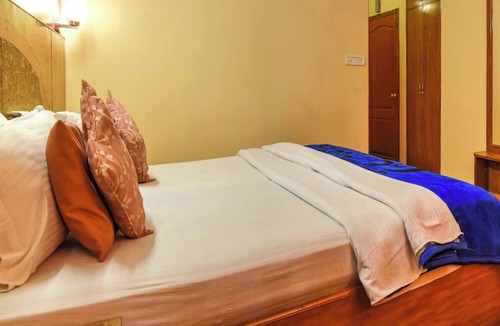 Knollswood Hotel | HOTEL K-I-N-G PALACE