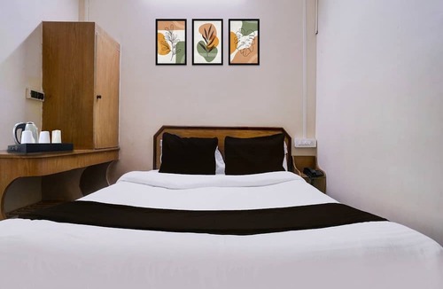 Hubli House | Classic With Twin Bedchalukya Residency & Hotel