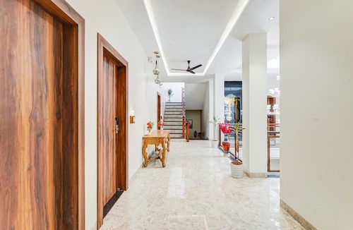 Jodhpur House | Deluxe Shiv Hari Heritage