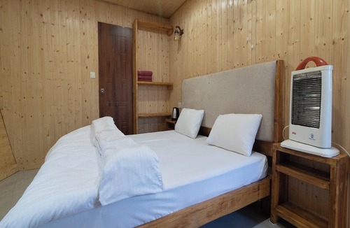 Dugalbitta Hotel | Kaafal Cottages The Himalayan Home