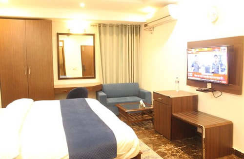 Hauz Khas Hotel | Hotel Shyama International