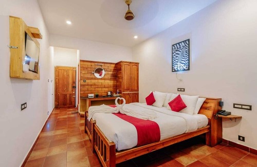 Kumily Hotel | Karar Gardens