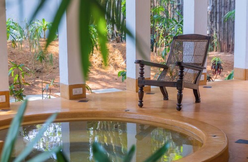 Nerul Villa | Staymaster Ashvini 2BR Villa Jet Pool