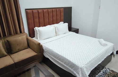 Banani House | Park Amaira Banani - Guesthouse