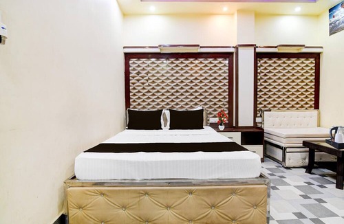 Durgapur House | Classic With Balconyroyal Inn