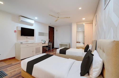 DLF Phase 3 House | Classic With Twin Bed Townhouse T Block