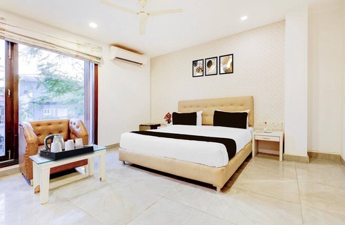 DLF Phase 3 House | Classic With Twin Bed Townhouse T Block