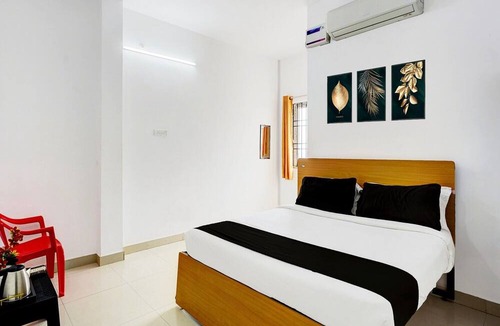 Ambattur House | Deluxe Vinayak Residency Patravakam Inn