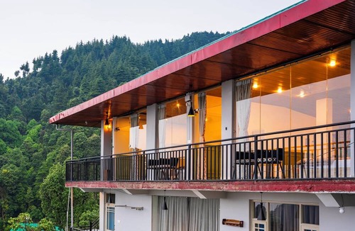 Dharamshala Apartment | Liveaway Dharamkot by PACK