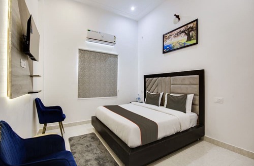 Haldwani Hotel | The Nines Hotel & Restro