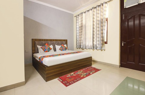 Bullawala Hotel | Fabhotel 9 Palm