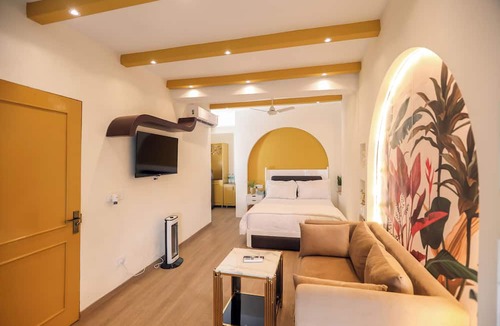 Hauz Khas Village Hotel | Casa Inali