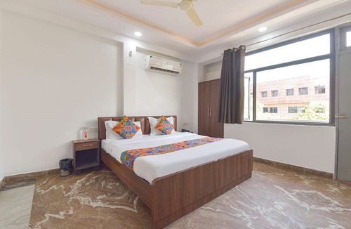 Adarsh Nagar Hotel | Via Uday - Nr. Albert Hall Museum