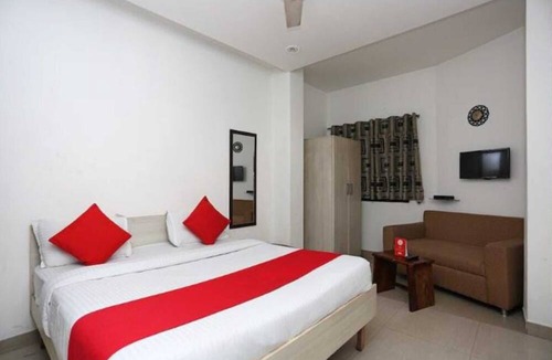 Jangpura Hotel | Roomshala Hotel Home Stay