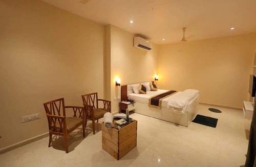 Chimur Hotel | A1 Tiger Resort