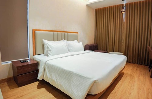 Peelamedu Hotel | Manchester Suites
