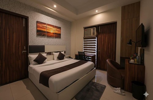 Sector 15 Hotel | Hotel Church House - Rohini I Near Metro I Spacious Rooms I Friendly Staff I Most Preferred Hotel In Rohini