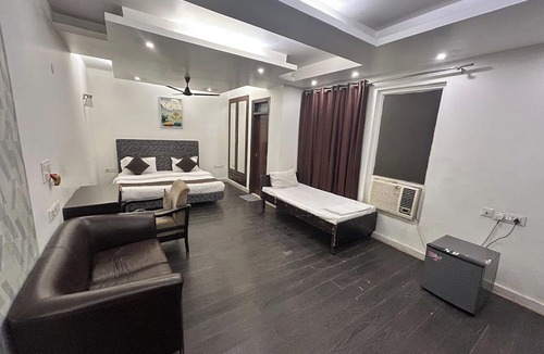 Jasola Hotel | Hotel 82 Inn