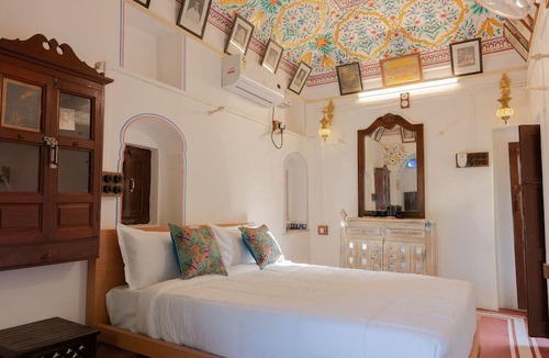 Nawalgarh Hotel | Jeevan Haveli Heritage Hotel And Museum