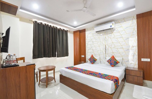 Jasola Hotel | Fabhotel Laxmi Mahal