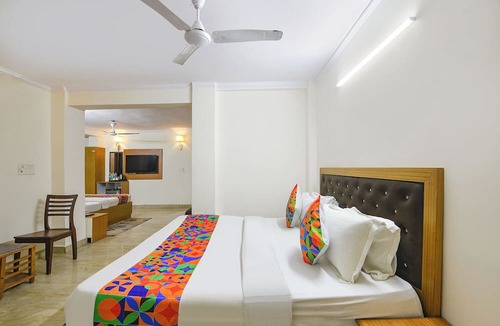 Dariyaganj Hotel | FabHotel Rivlet Central Delhi New Delhi
