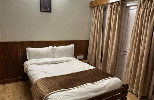Nainital Apartment | Mountain Retreat Nainital