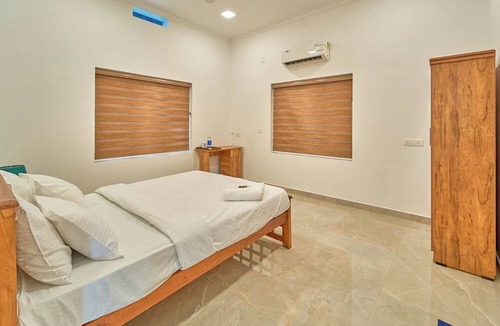 Quilon Villa | Ashtamudi Lake Villa by VOYE HOMES