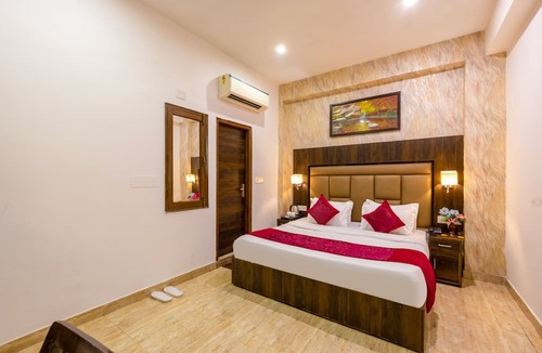 Mahipalpur Extension Hotel | Hotel The Kiara - Complimentary Oneway Airport Transfer