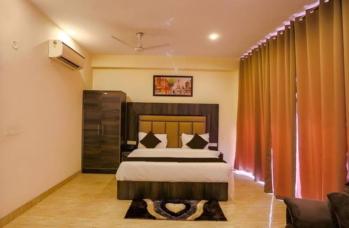 Mahipalpur Extension Hotel | Hotel The Kiara - Complimentary Oneway Airport Transfer