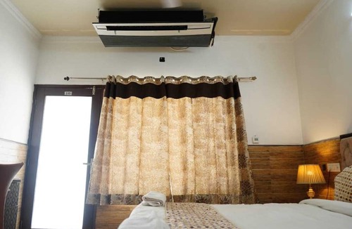 Sector D Hotel | Poonam Villas