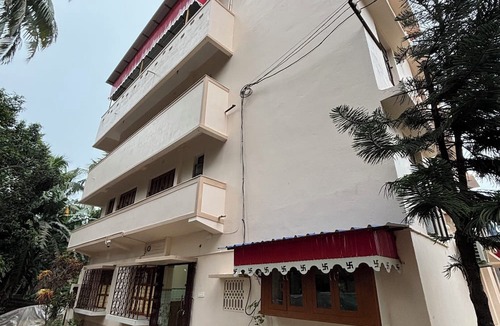 Krishnanagar House | Sri Mayapur Chandrodaya Guest House