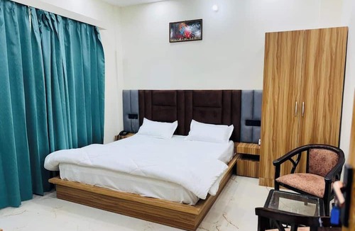 Ukhimath Hotel | Riyansh hotel and restaurant